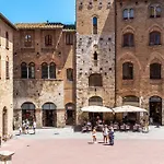 Il Teatro Apartment San Gimignano